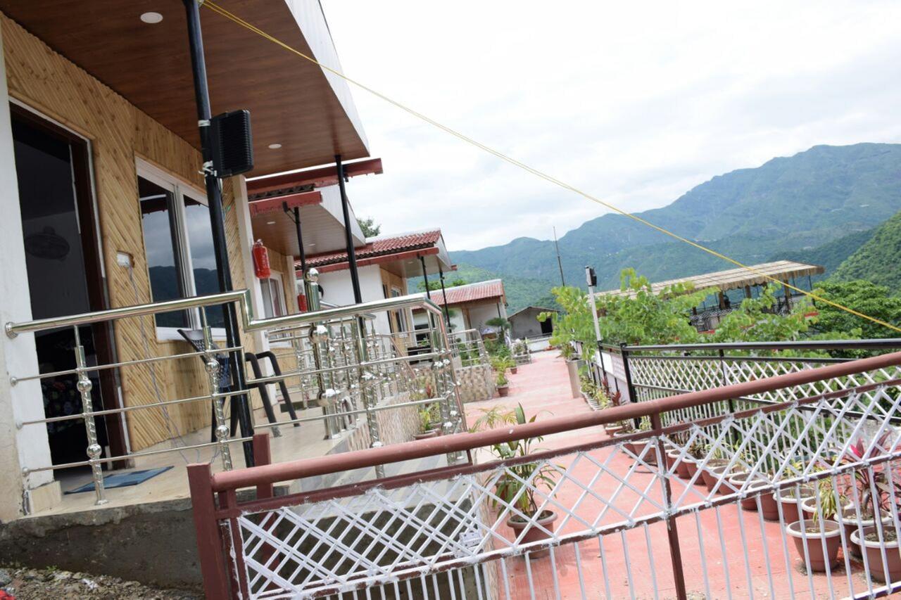 V Resorts Brv Resort Mussoorie Esterno foto